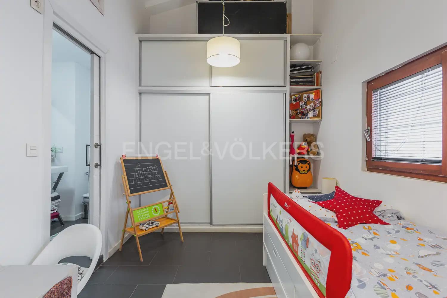 2 makuuhuone Asunto vuokrattavana paikassa Valencia kaupunki - 1 500 € (Ref: 9981539)