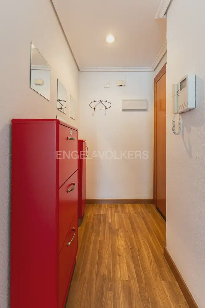 1 soveværelse Lejlighed til leje i Valencia by - € 1.000 (Ref: 9981540)