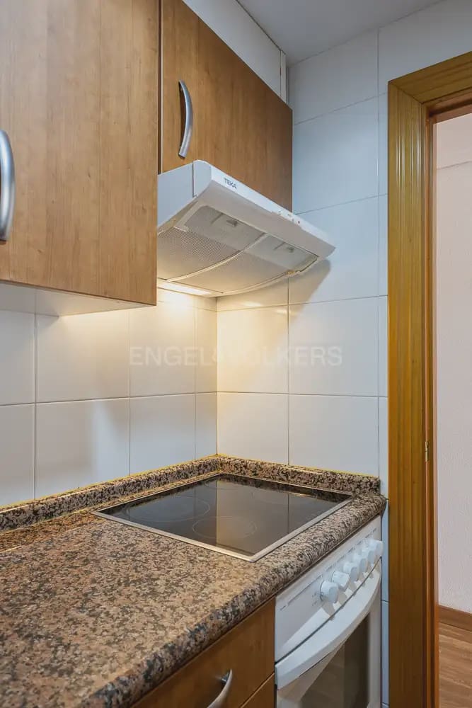 1 soveværelse Lejlighed til leje i Valencia by - € 1.000 (Ref: 9981540)