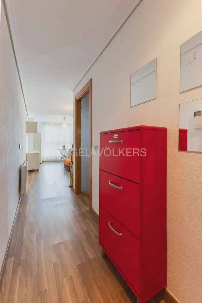 1 soveværelse Lejlighed til leje i Valencia by - € 1.000 (Ref: 9981540)