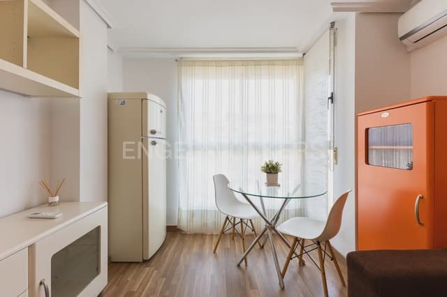 1 soveværelse Lejlighed til leje i Sant Antoni, Valencia by - € 1.000 (Ref: 9981540)