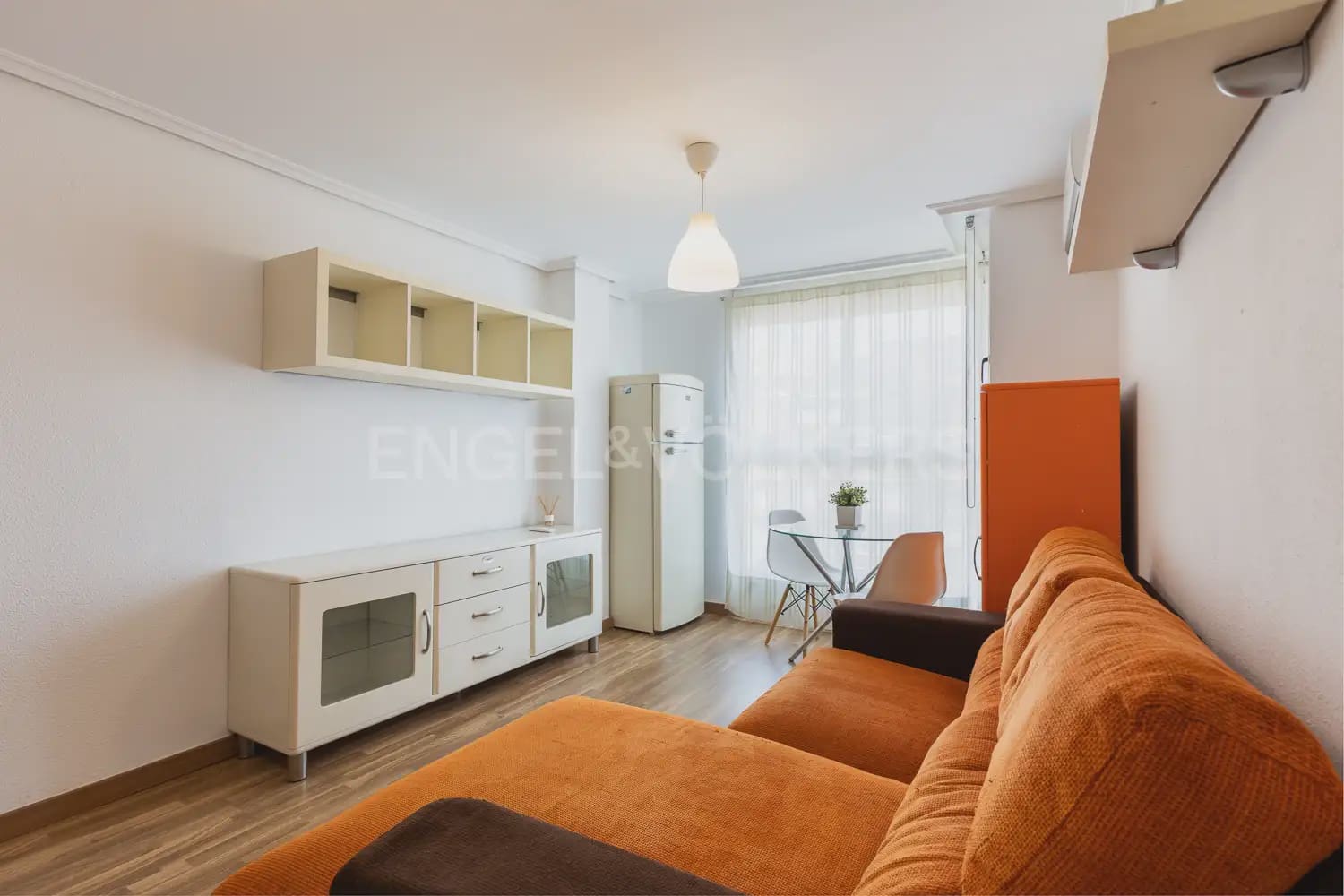 1 soveværelse Lejlighed til leje i Valencia by - € 1.000 (Ref: 9981540)