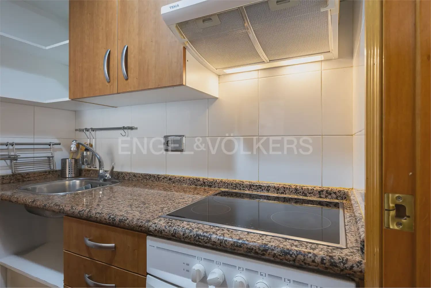 1 soveværelse Lejlighed til leje i Valencia by - € 1.000 (Ref: 9981540)