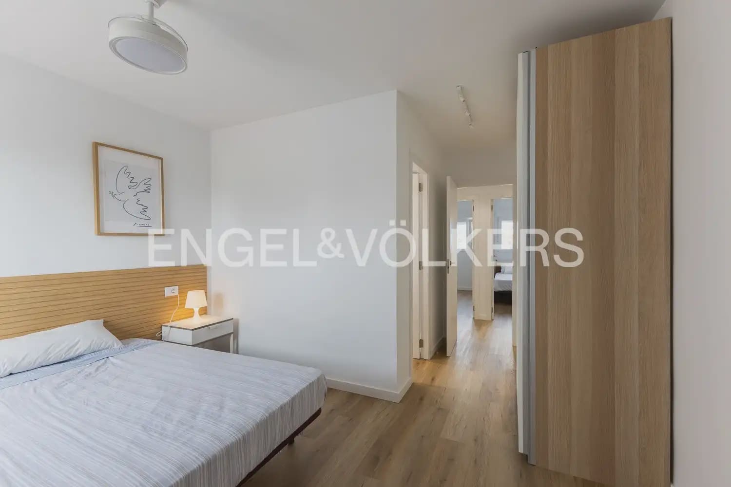3 sypialnia Mieszkanie do wynajęcia w Miasto Walencja z basenem garażem - 1 400 € (Ref: 9981617)