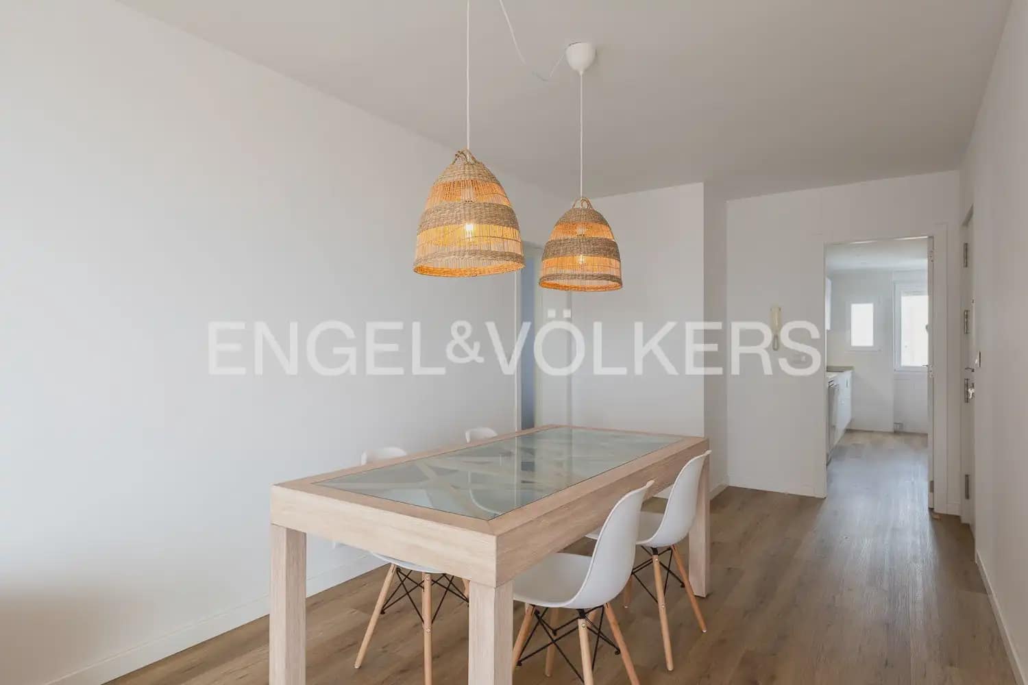 3 sypialnia Mieszkanie do wynajęcia w Miasto Walencja z basenem garażem - 1 400 € (Ref: 9981617)