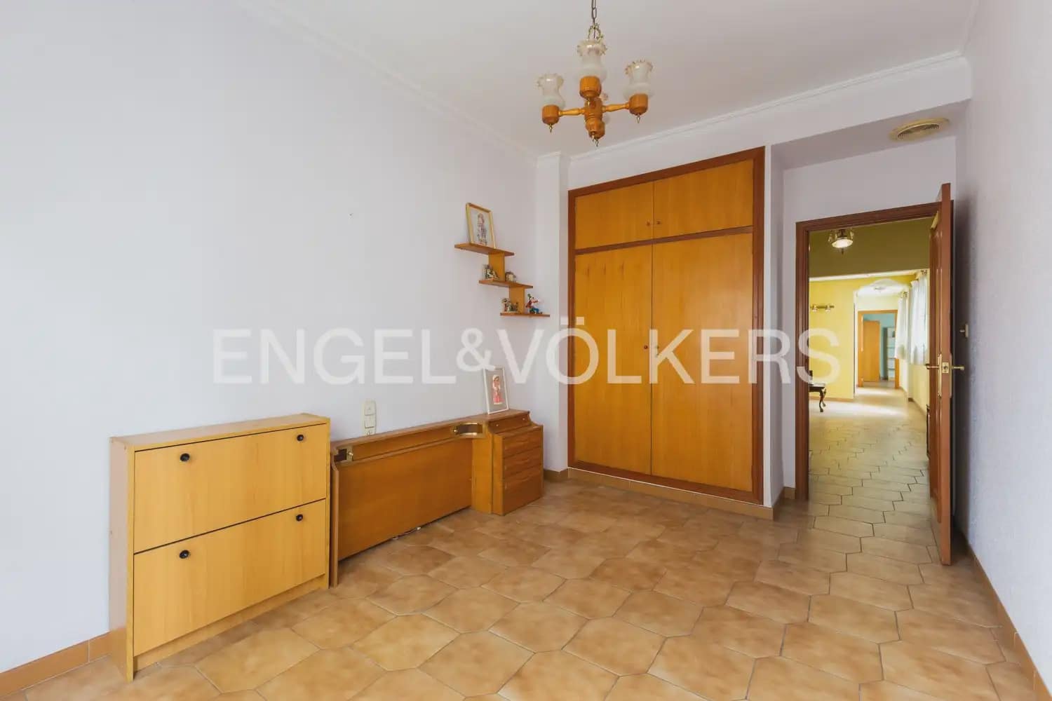 6 sovrum Lägenhet till salu i Oliva - 359 000 € (Ref: 9983202)
