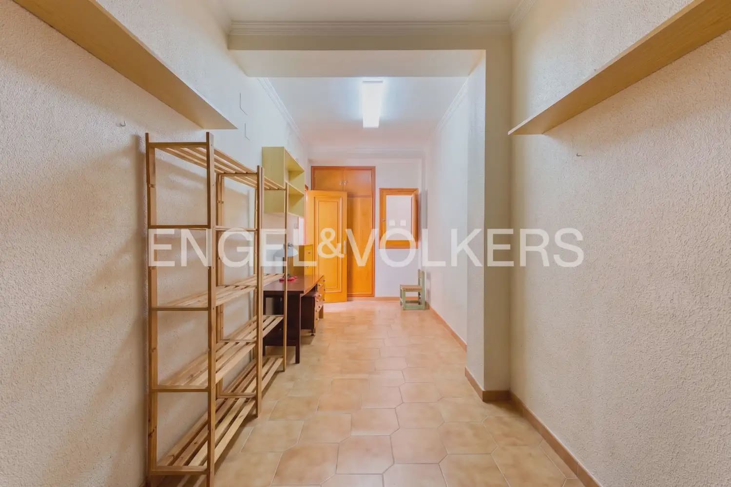 6 sovrum Lägenhet till salu i Oliva - 359 000 € (Ref: 9983202)