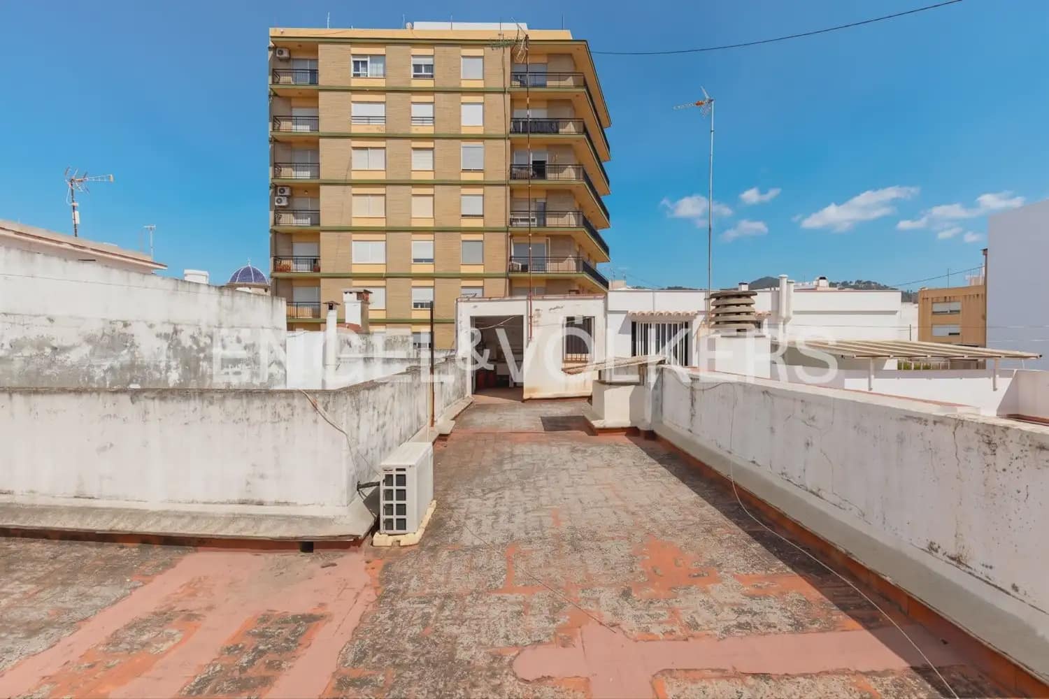 6 sovrum Lägenhet till salu i Oliva - 359 000 € (Ref: 9983202)
