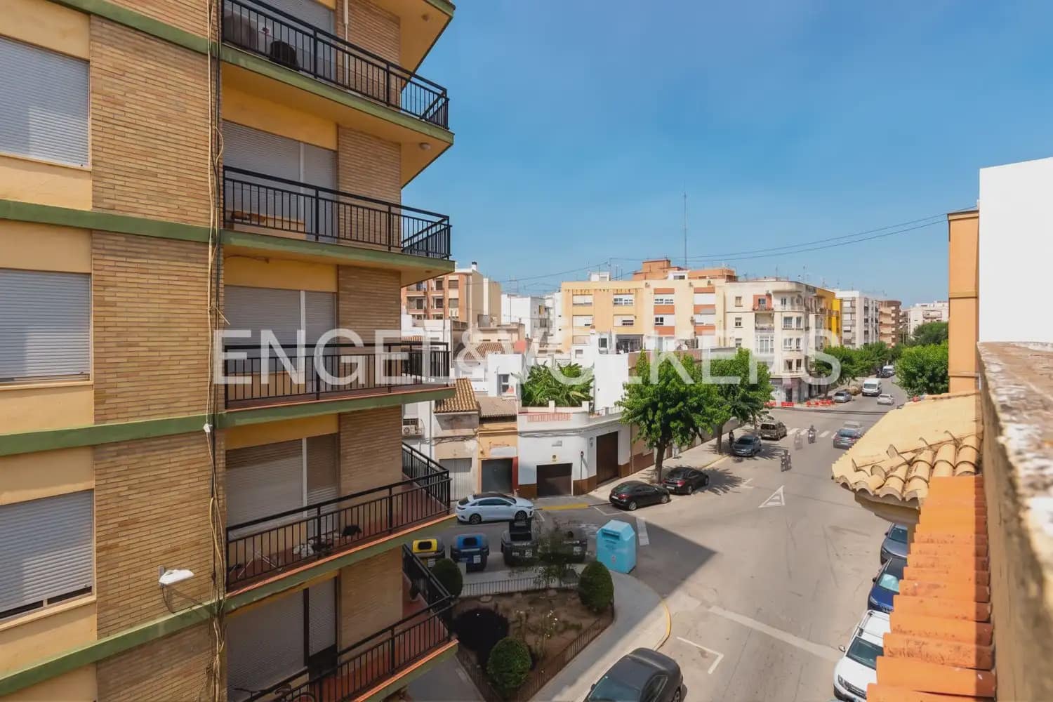 6 sovrum Lägenhet till salu i Oliva - 359 000 € (Ref: 9983202)