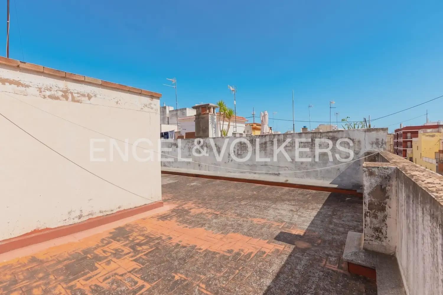 6 sovrum Lägenhet till salu i Oliva - 359 000 € (Ref: 9983202)