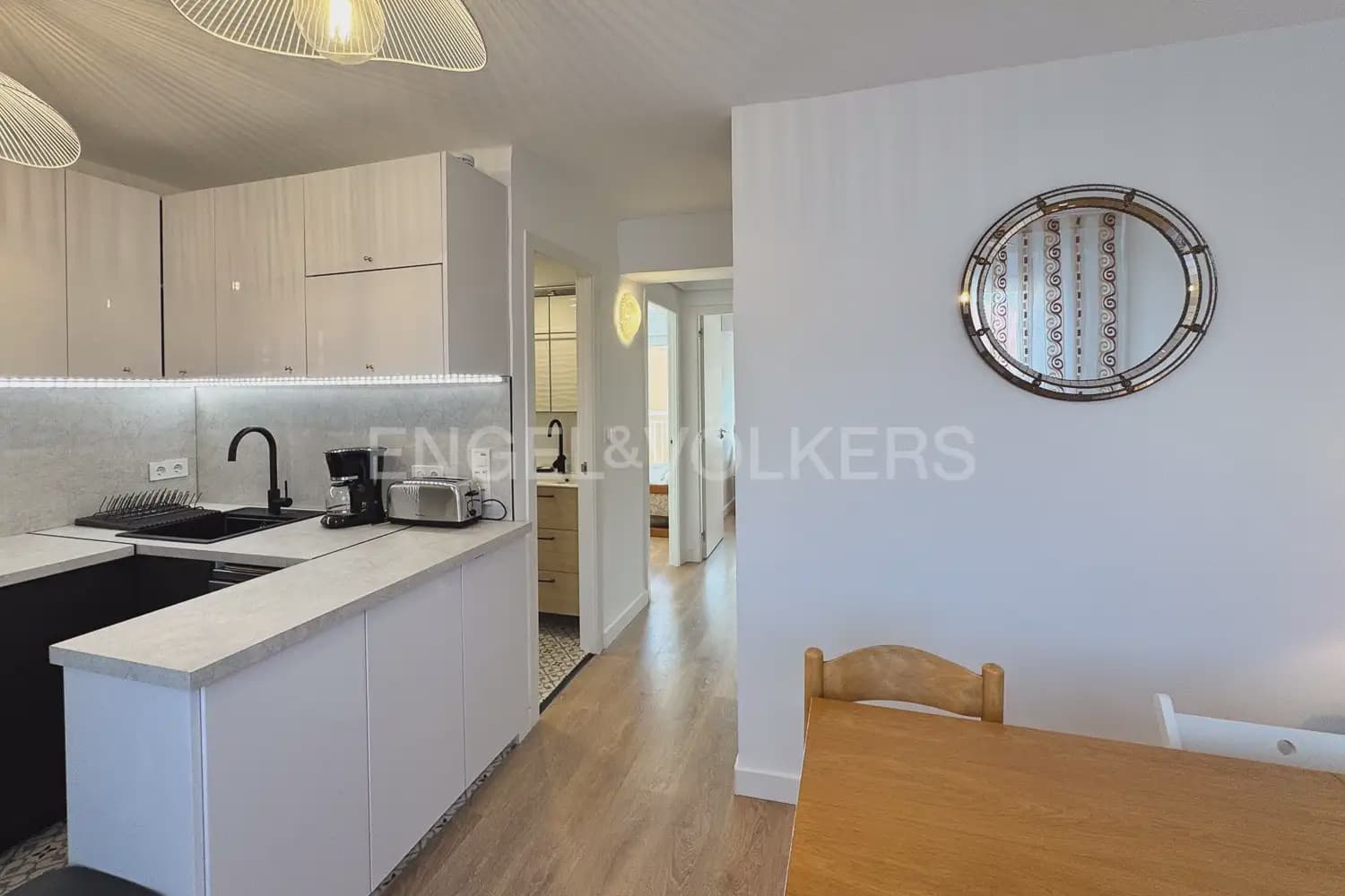 2 soveværelse Lejlighed til leje i Valencia by - € 1.200 (Ref: 9983272)