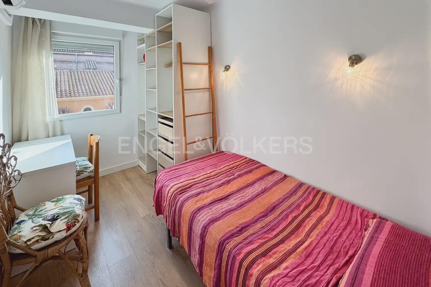 2 soveværelse Lejlighed til leje i Valencia by - € 1.200 (Ref: 9983272)