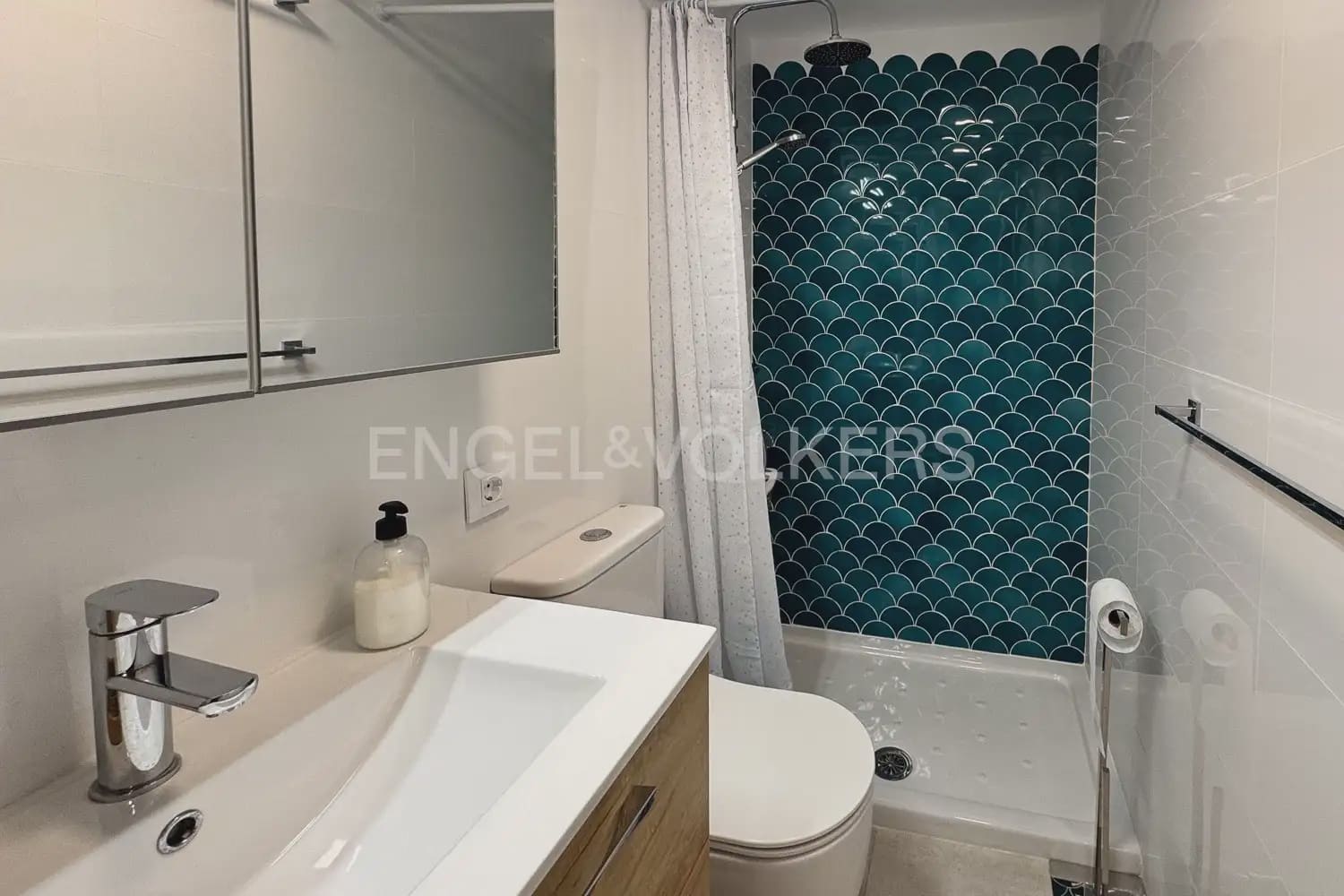 2 soveværelse Lejlighed til leje i Valencia by - € 1.200 (Ref: 9983272)
