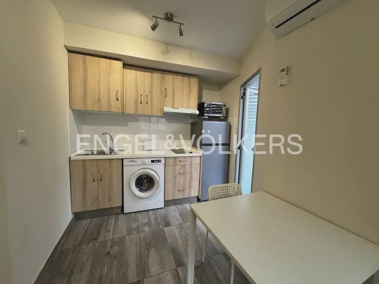 1 camera da letto Appartamento da affittare in Valencia citta - 1.200 € (Rif: 9983825)