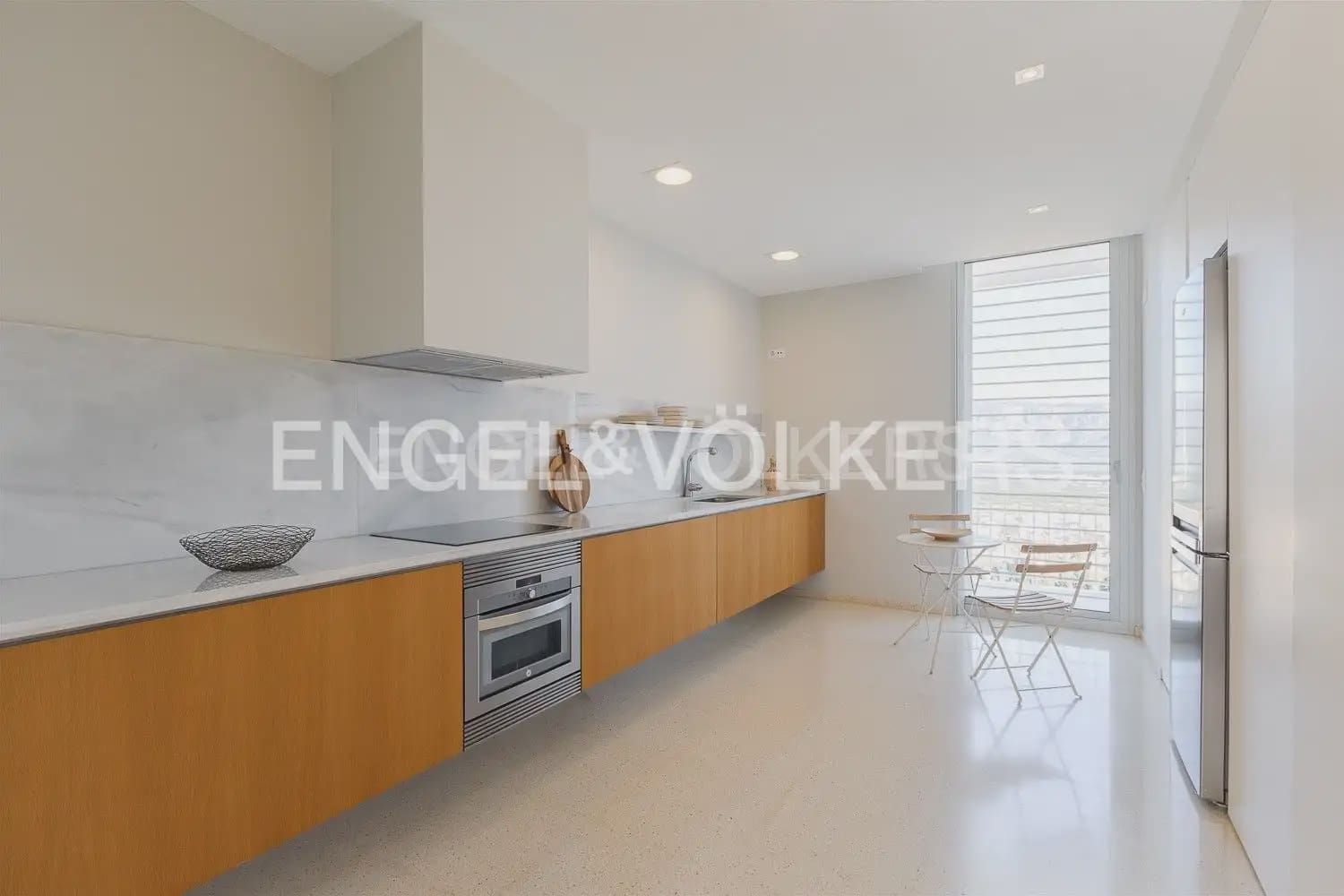 5 sypialnia Willa do wynajęcia w Tavernes de la Valldigna z basenem garażem - 3 500 € (Ref: 9983827)