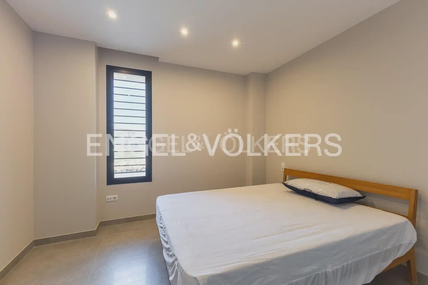 5 sypialnia Willa do wynajęcia w Tavernes de la Valldigna z basenem garażem - 3 500 € (Ref: 9983827)
