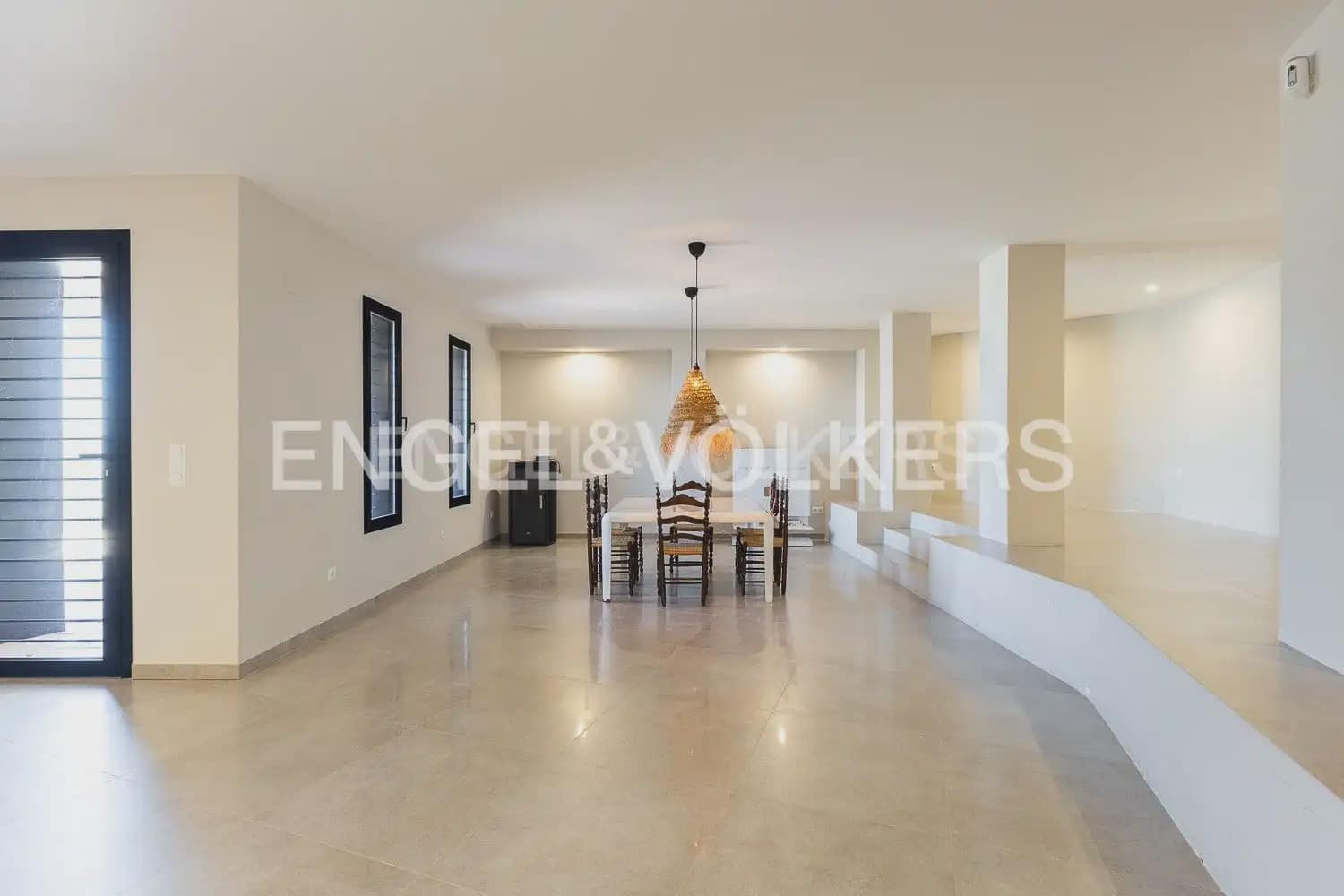 5 sypialnia Willa do wynajęcia w Tavernes de la Valldigna z basenem garażem - 3 500 € (Ref: 9983827)