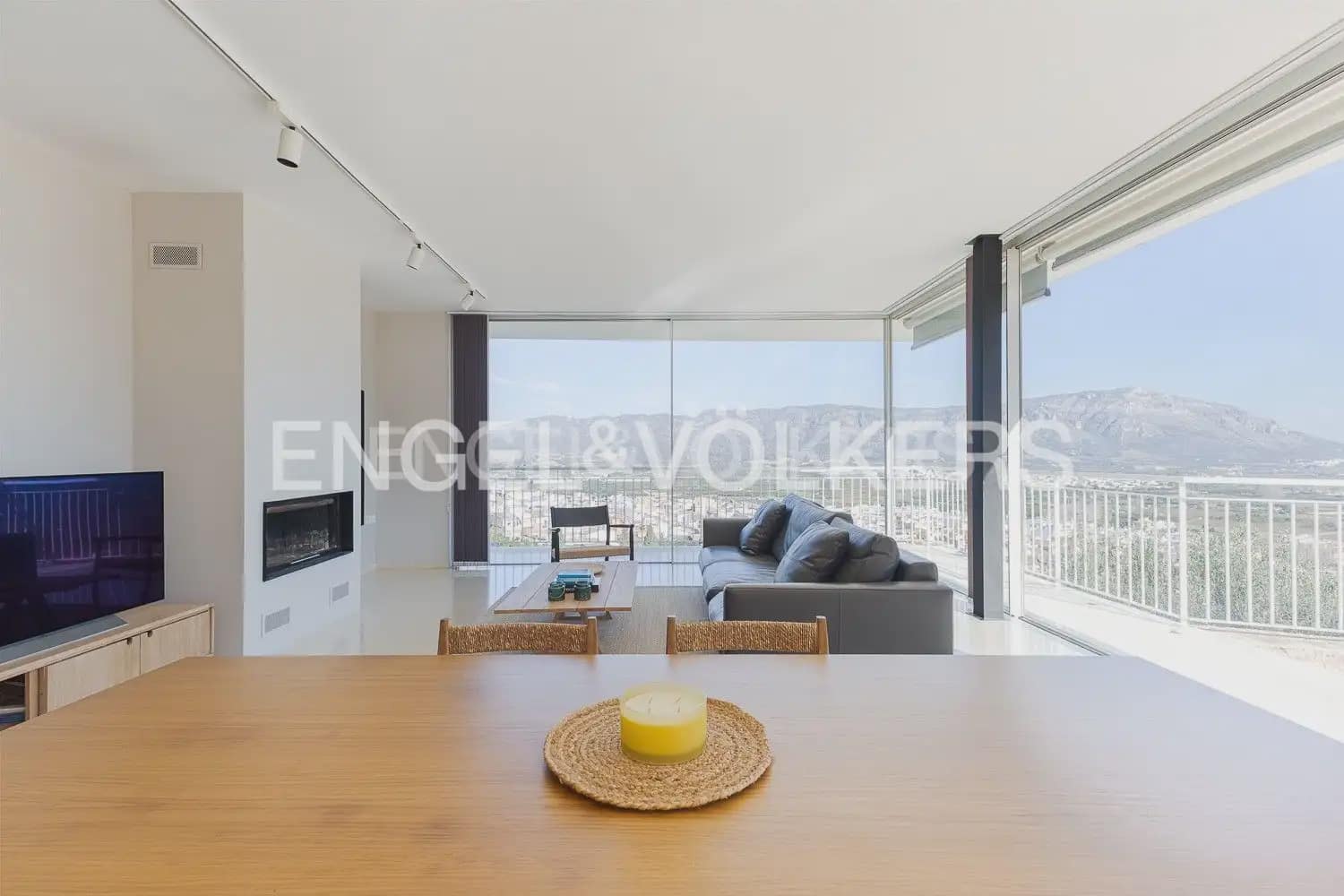 5 sypialnia Willa do wynajęcia w Tavernes de la Valldigna z basenem garażem - 3 500 € (Ref: 9983827)