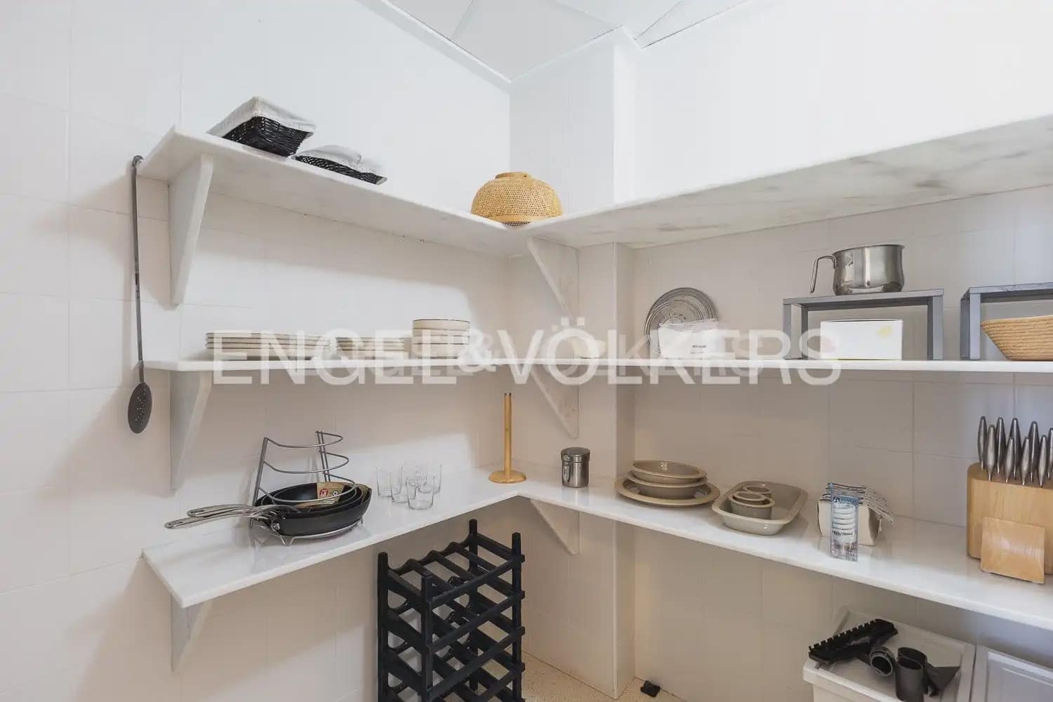 5 sypialnia Willa do wynajęcia w Tavernes de la Valldigna z basenem garażem - 3 500 € (Ref: 9983827)
