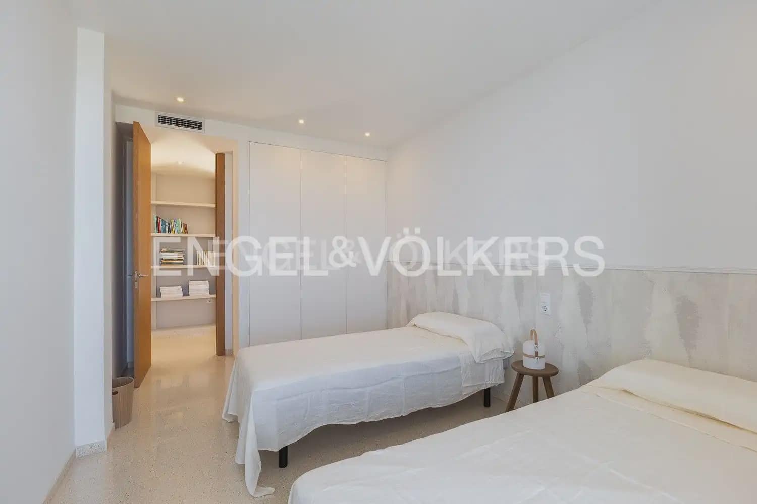 5 sypialnia Willa do wynajęcia w Tavernes de la Valldigna z basenem garażem - 3 500 € (Ref: 9983827)