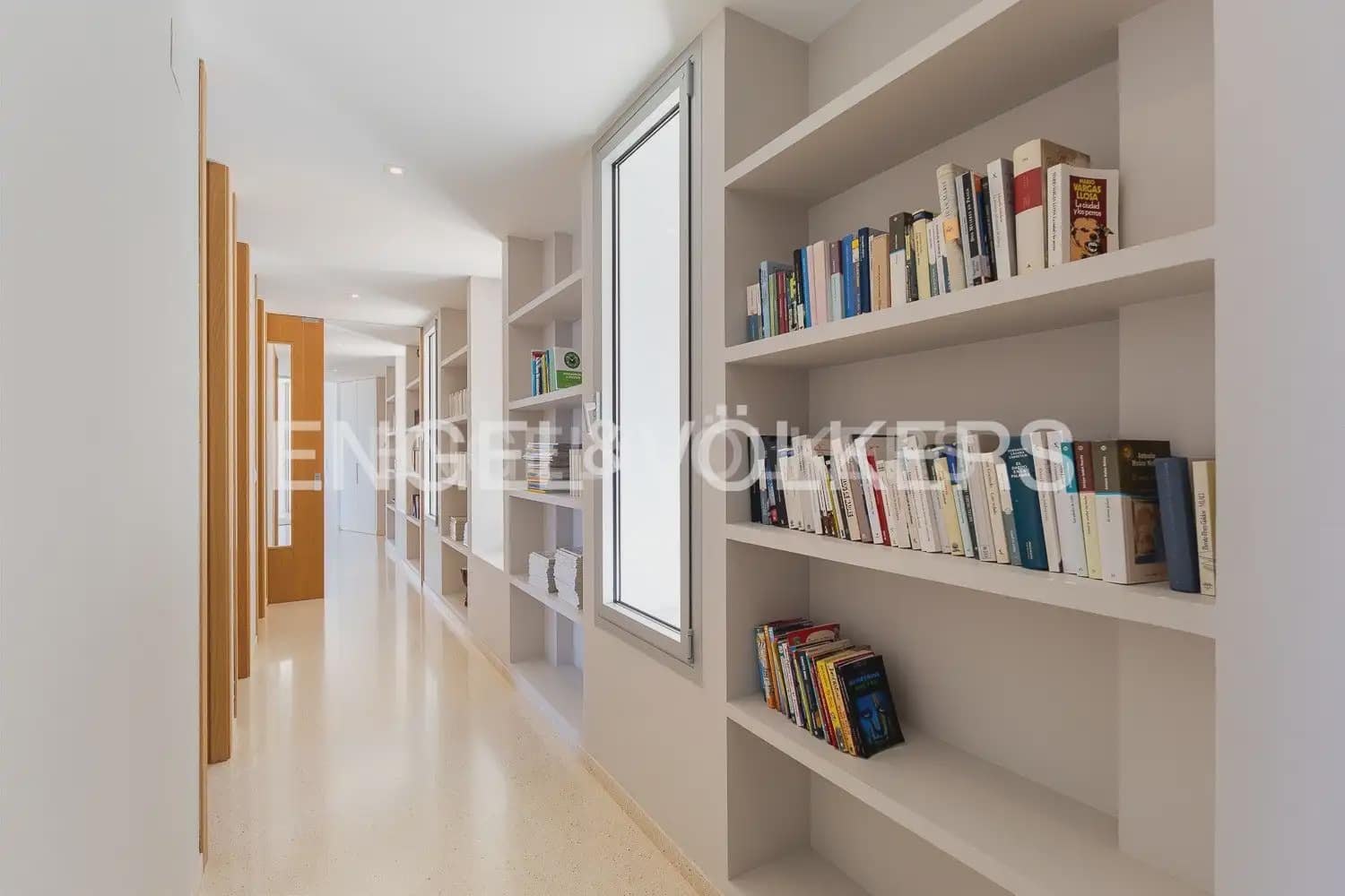 5 sypialnia Willa do wynajęcia w Tavernes de la Valldigna z basenem garażem - 3 500 € (Ref: 9983827)