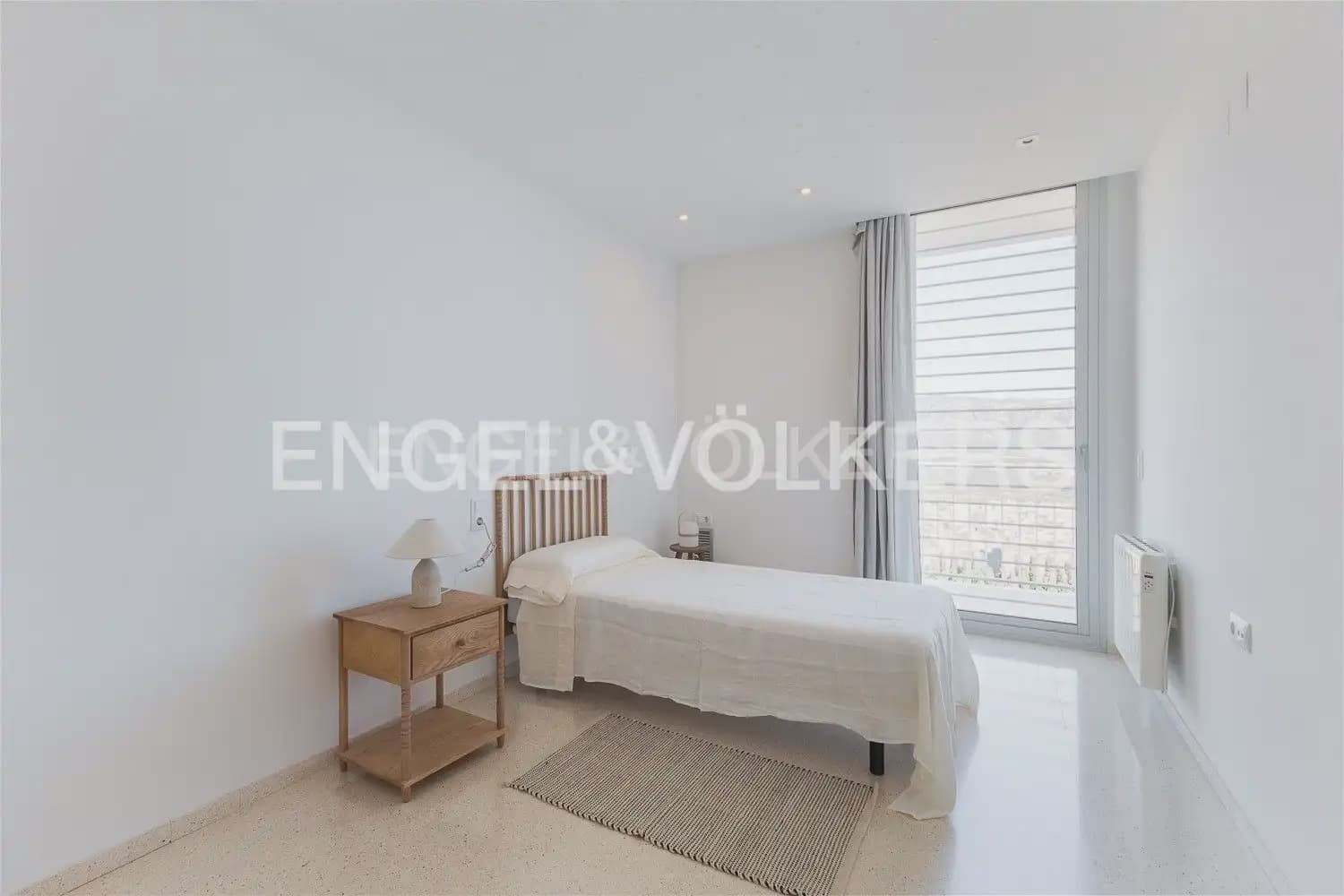 5 sypialnia Willa do wynajęcia w Tavernes de la Valldigna z basenem garażem - 3 500 € (Ref: 9983827)