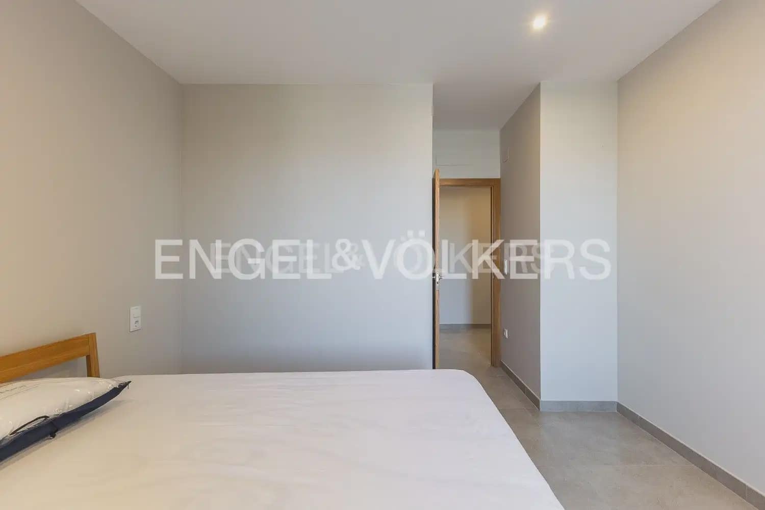 5 sypialnia Willa do wynajęcia w Tavernes de la Valldigna z basenem garażem - 3 500 € (Ref: 9983827)