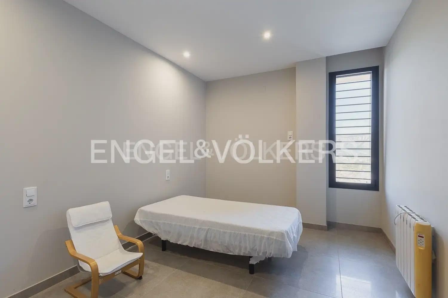 5 sypialnia Willa do wynajęcia w Tavernes de la Valldigna z basenem garażem - 3 500 € (Ref: 9983827)