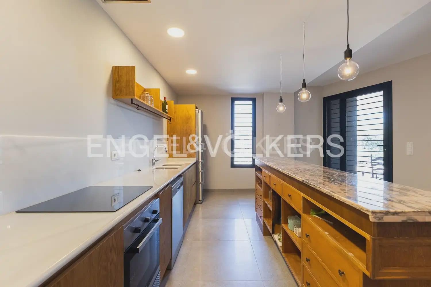 5 sypialnia Willa do wynajęcia w Tavernes de la Valldigna z basenem garażem - 3 500 € (Ref: 9983827)
