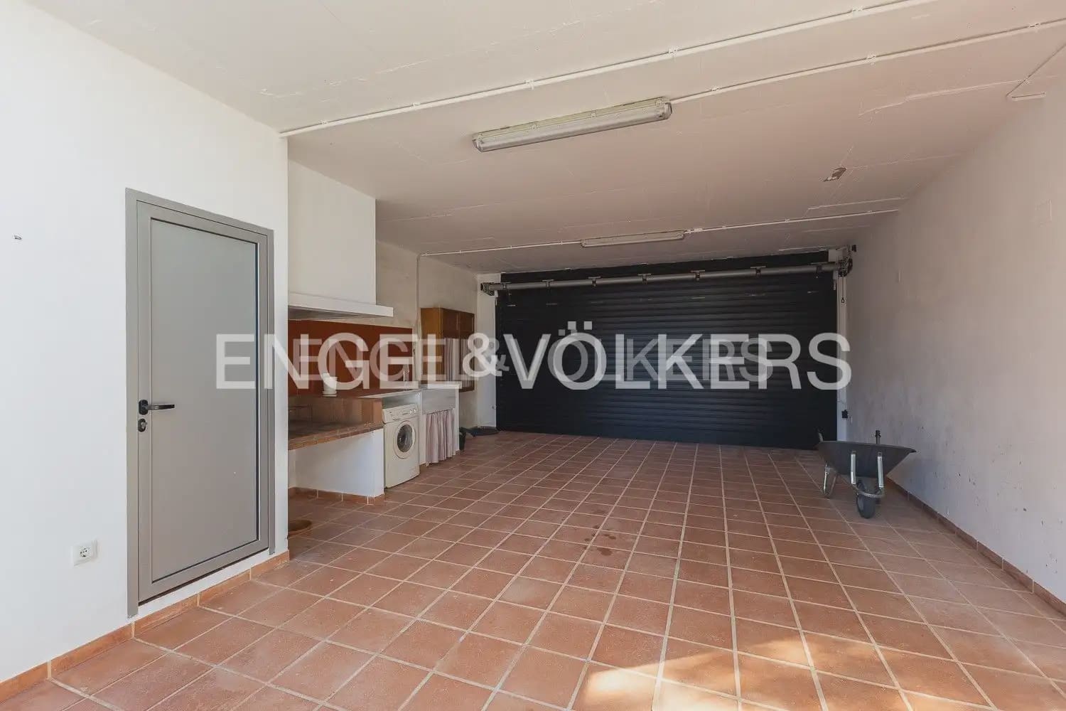 5 sypialnia Willa do wynajęcia w Tavernes de la Valldigna z basenem garażem - 3 500 € (Ref: 9983827)