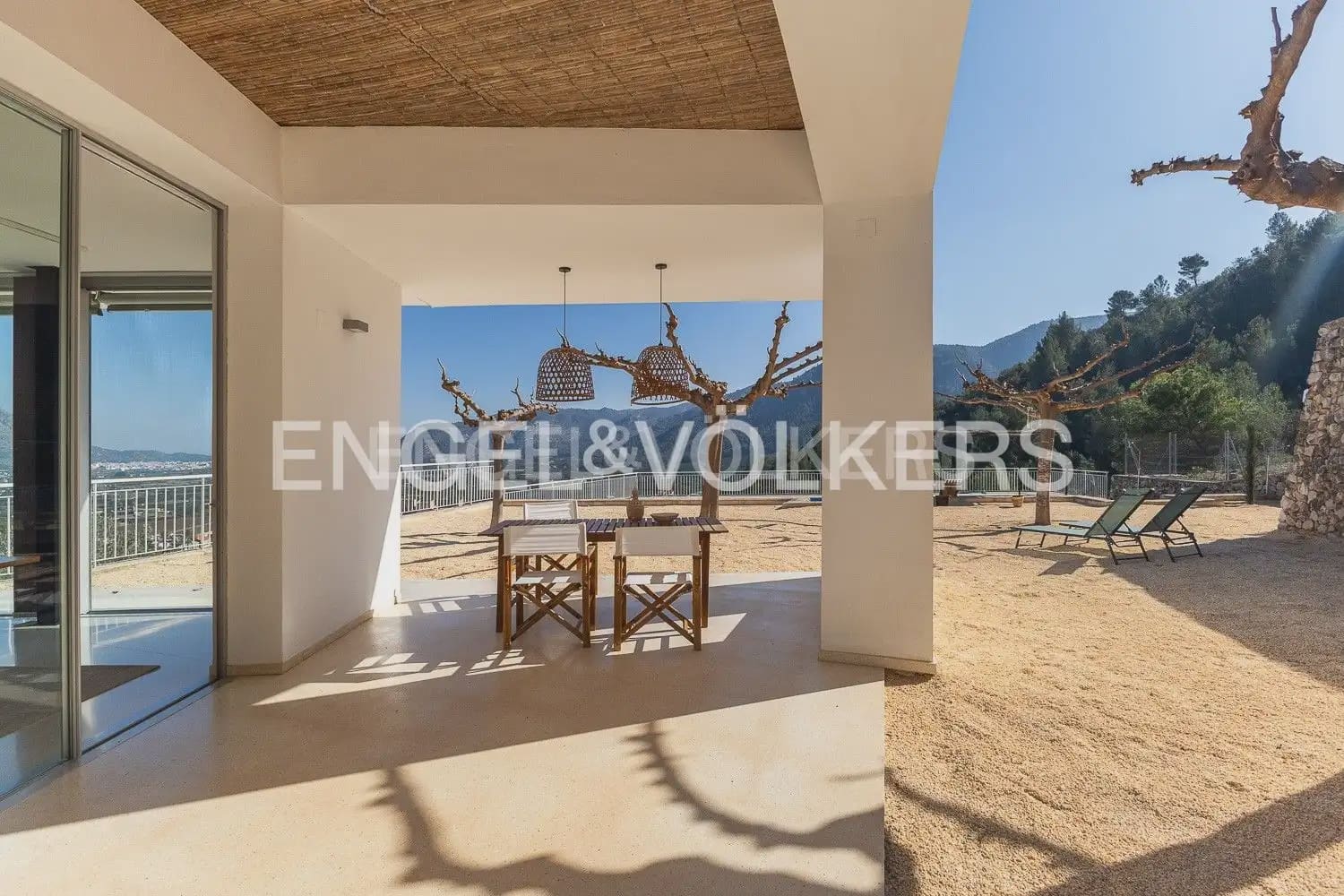 5 sypialnia Willa do wynajęcia w Tavernes de la Valldigna z basenem garażem - 3 500 € (Ref: 9983827)