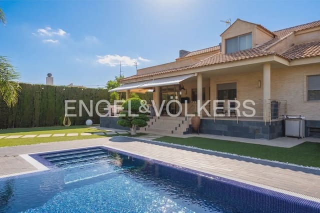 Chalet de 4 habitaciones en La Pobla de Vallbona en venta con garaje - 980.000 € (Ref: 9983828)