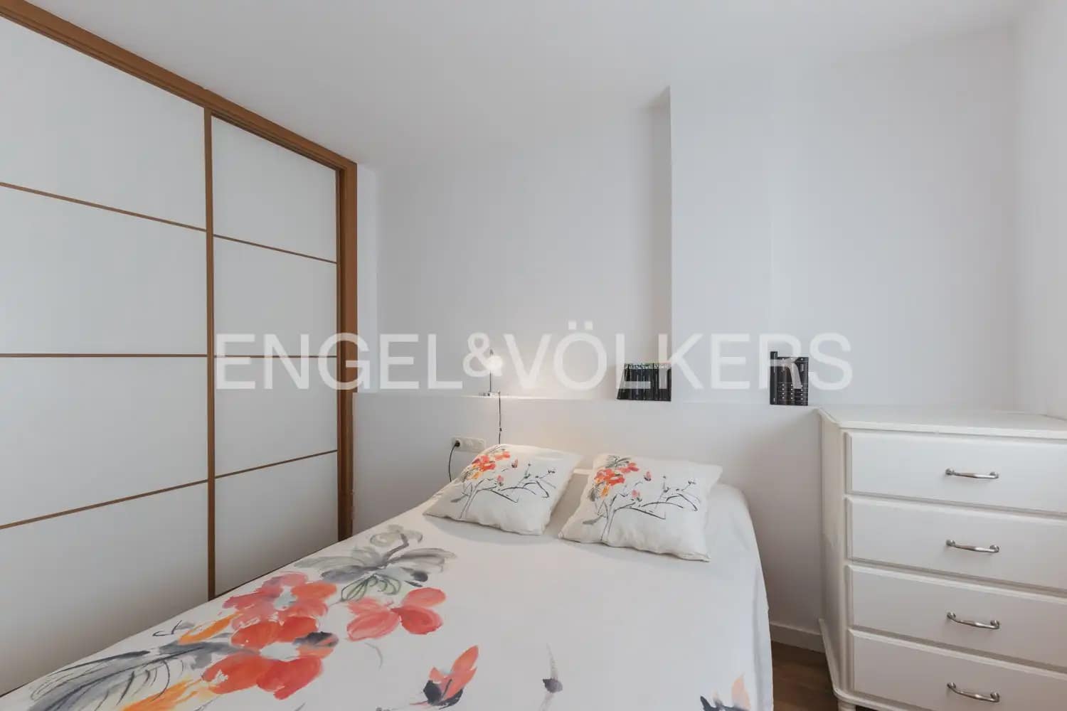 1 quarto Apartamento para arrendar em Valencia cidade - 1 250 € (Ref: 9983960)
