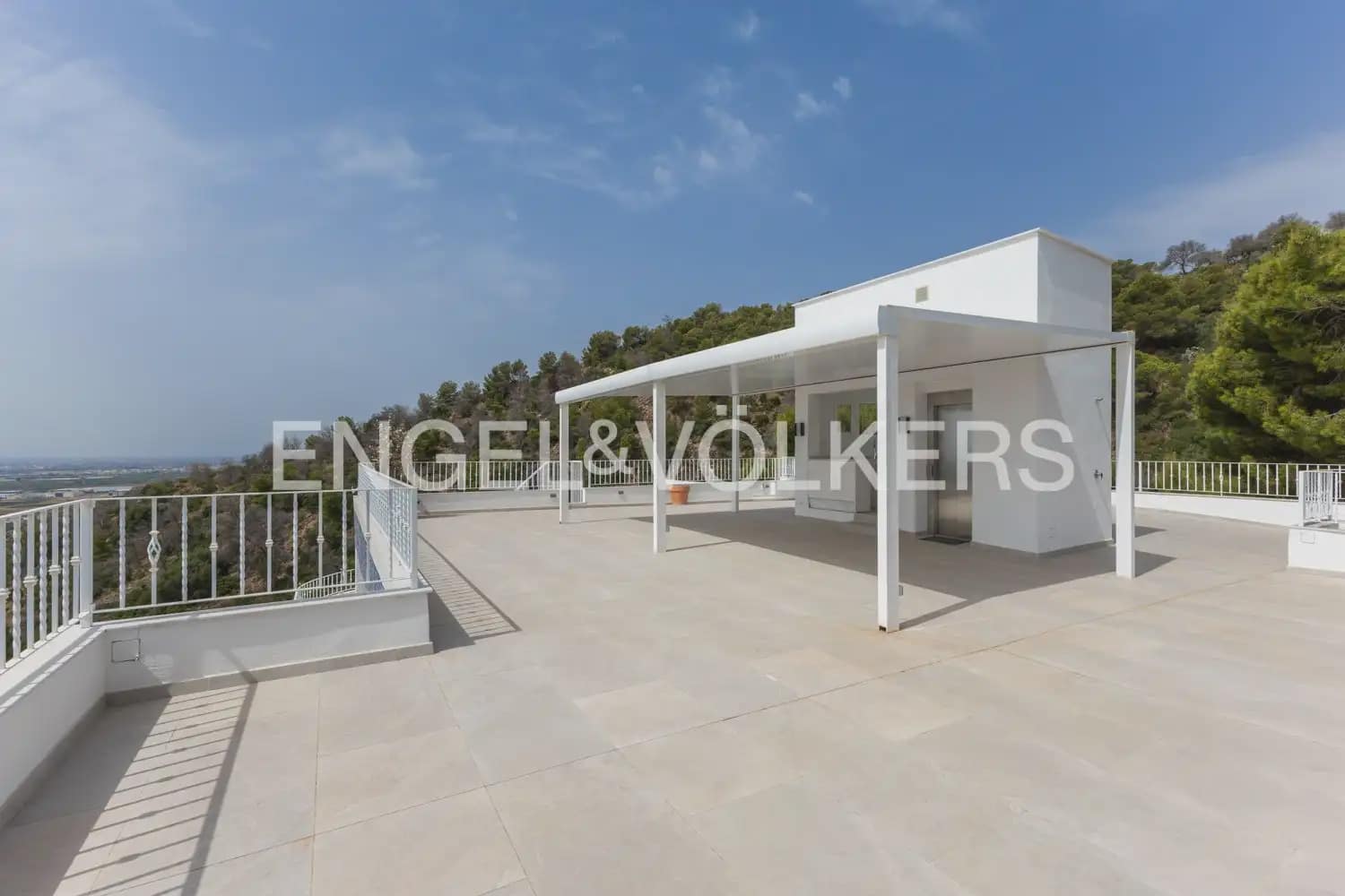 6 soverom Villa til salgs i Sagunto / Sagunt med svømmebasseng garasje - € 3 600 000 (Ref: 9984084)