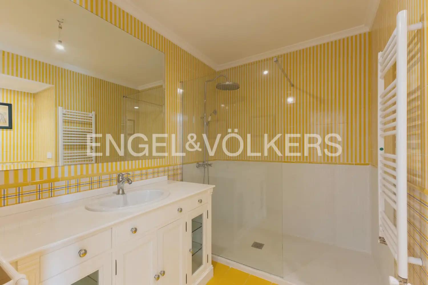 6 soverom Villa til salgs i Sagunto / Sagunt med svømmebasseng garasje - € 3 600 000 (Ref: 9984084)