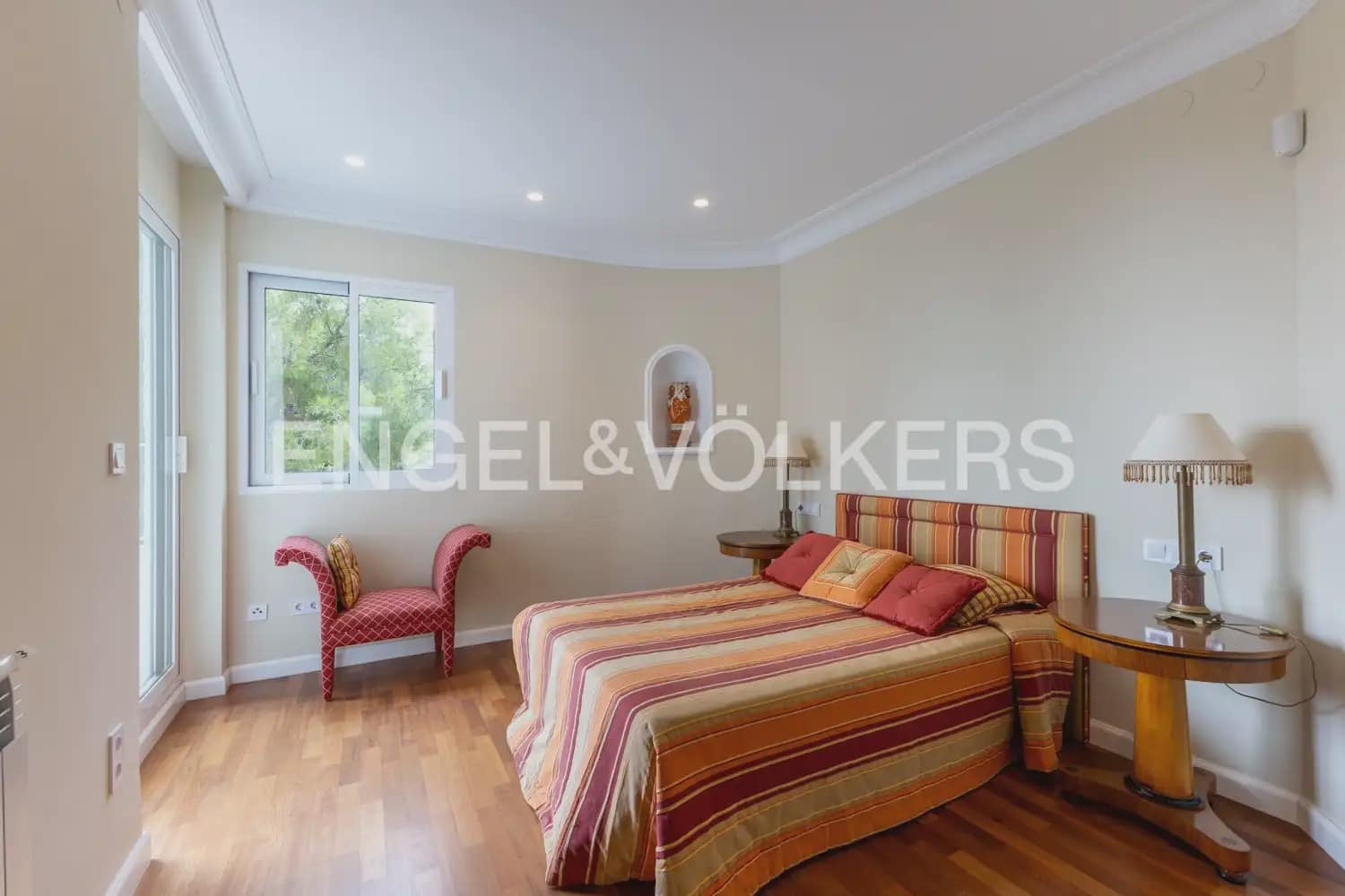 6 soverom Villa til salgs i Sagunto / Sagunt med svømmebasseng garasje - € 3 600 000 (Ref: 9984084)