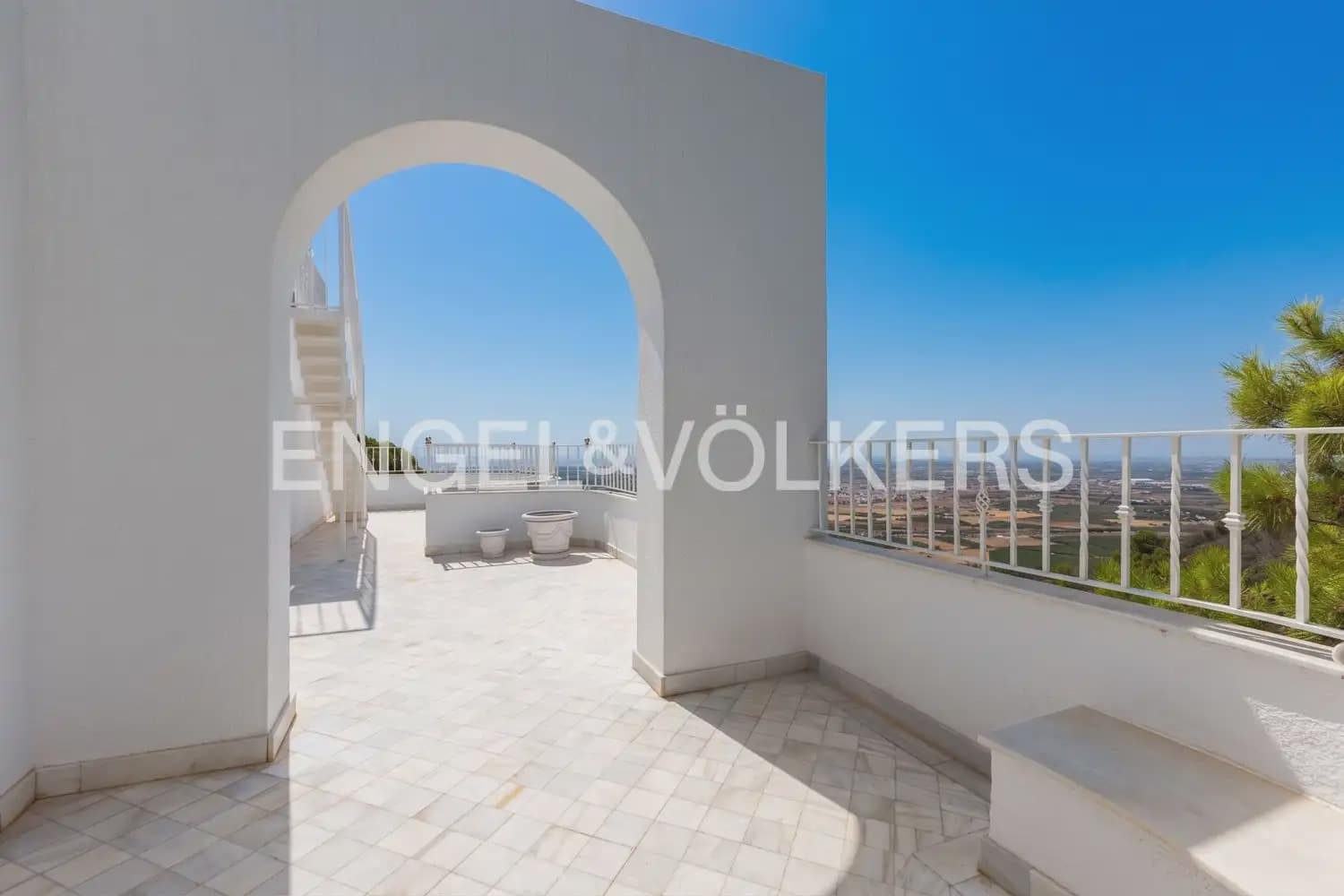 6 soverom Villa til salgs i Sagunto / Sagunt med svømmebasseng garasje - € 3 600 000 (Ref: 9984084)