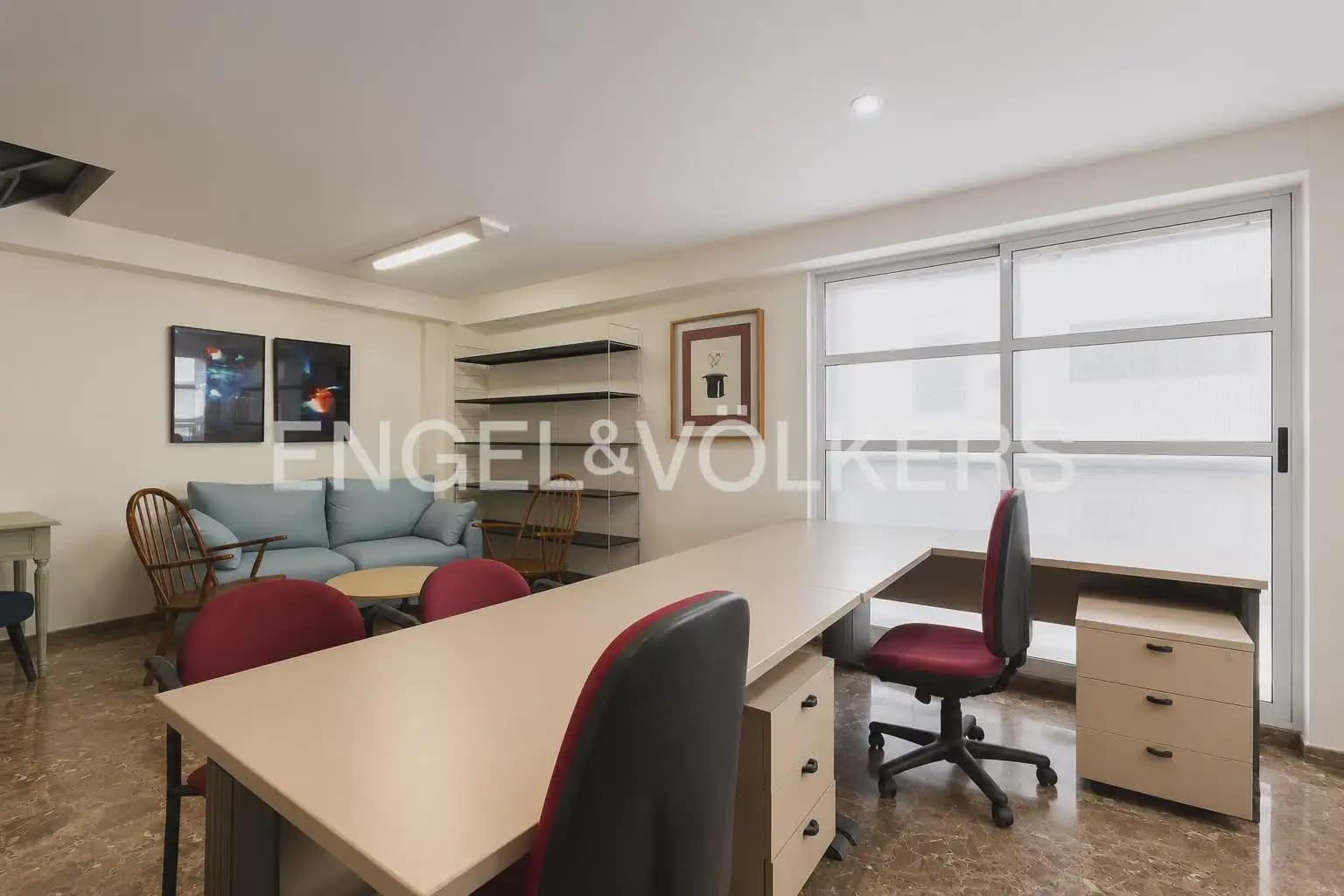 Appartement de 2 chambres à louer à Valence ville - 2 200 € (Ref: 9984085)