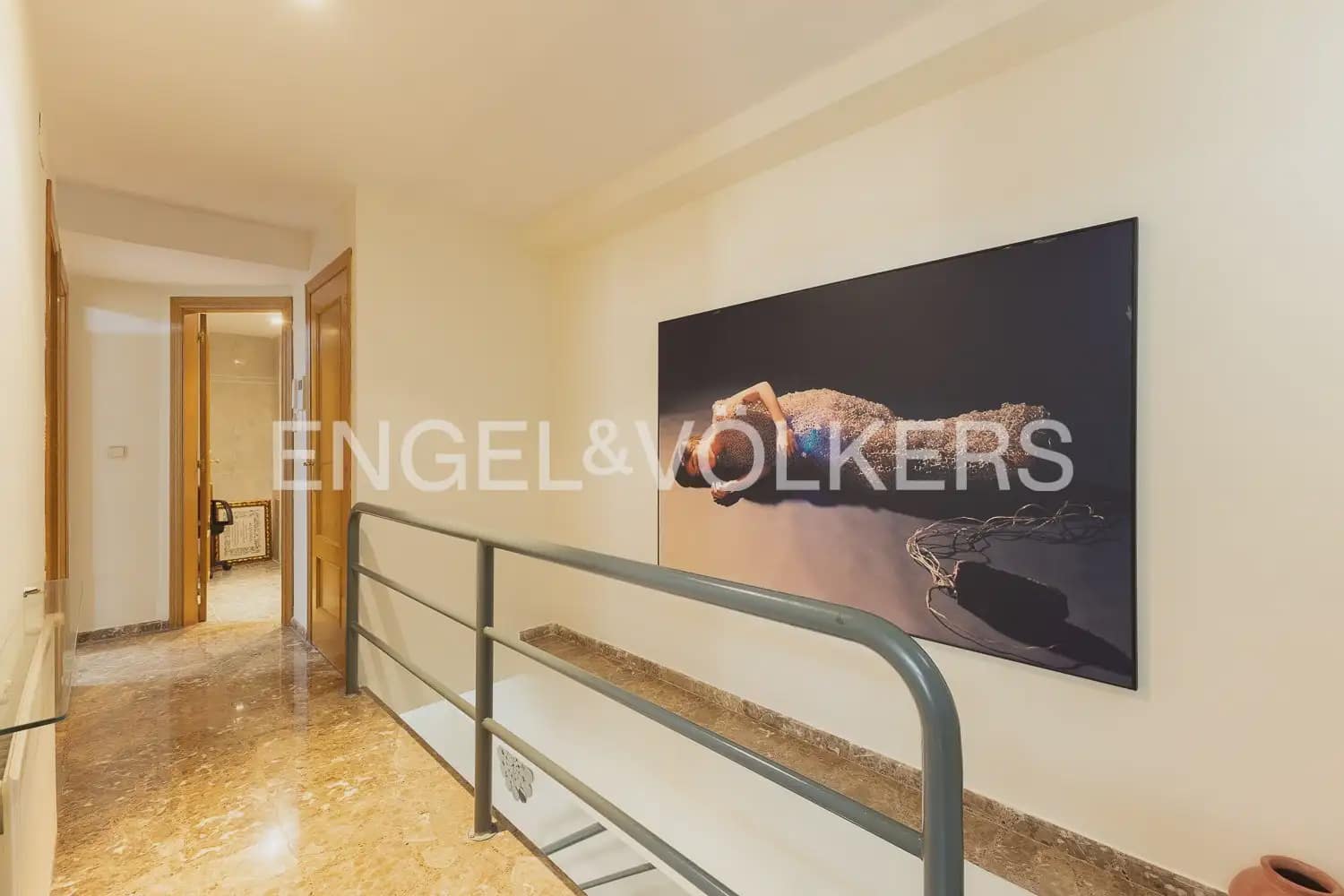 Appartement de 2 chambres à louer à Valence ville - 2 200 € (Ref: 9984085)