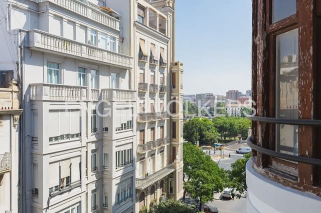 4 bedroom Flat for sale in El Pla del Remei, Valencia city - € 750,000 (Ref: 9985568)