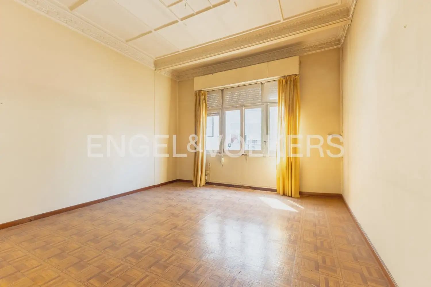 4 makuuhuone Asunto myytävänä paikassa Valencia kaupunki - 750 000 € (Ref: 9985568)