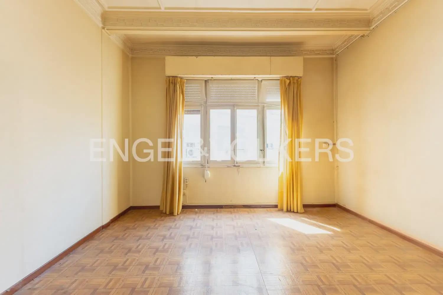 4 makuuhuone Asunto myytävänä paikassa Valencia kaupunki - 750 000 € (Ref: 9985568)