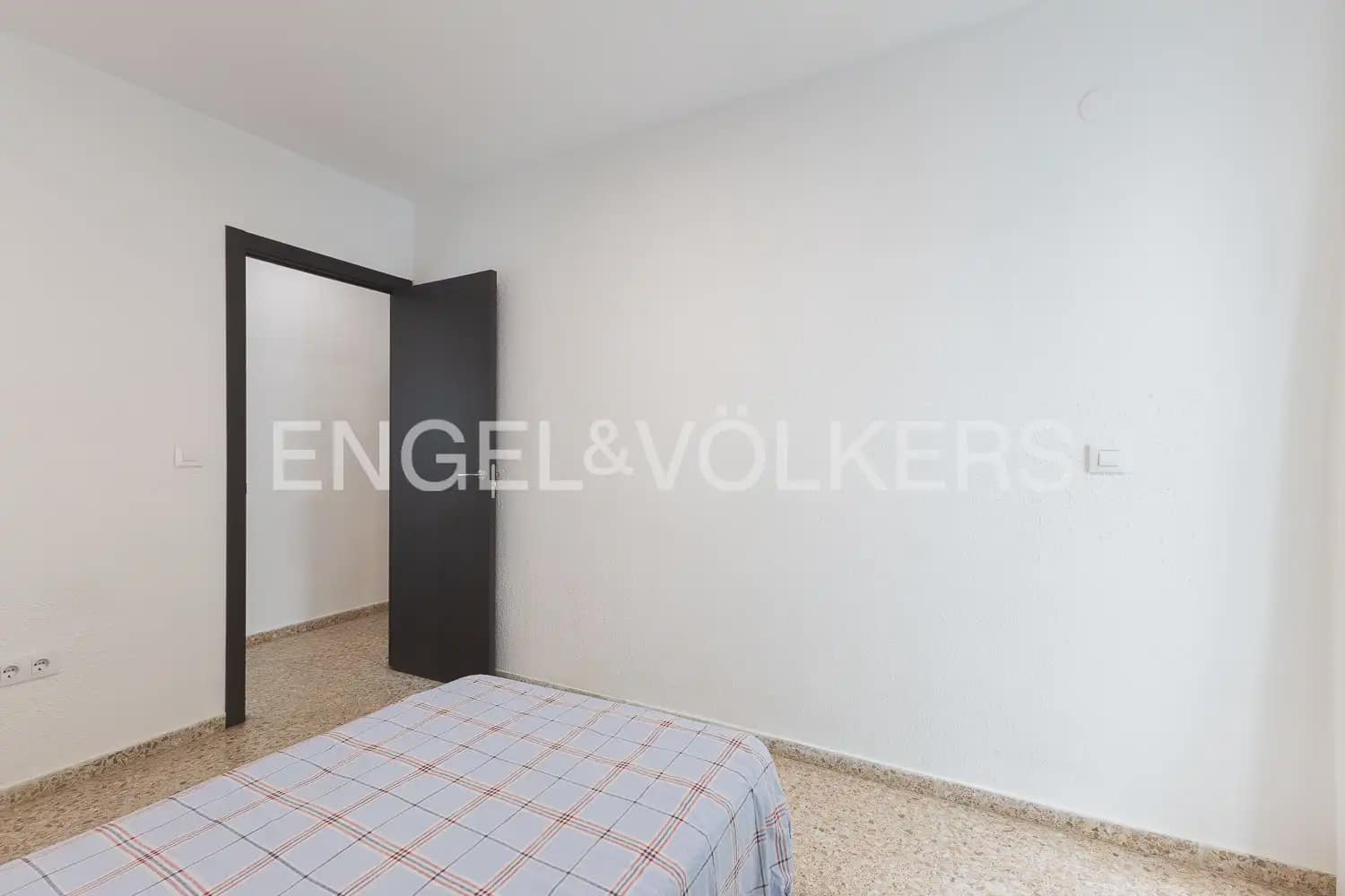 4 chambre Appartement à vendre à Quart de Poblet - 285 000 € (Ref: 9985747)
