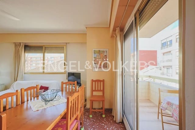 Appartement de 4 chambres à louer à Pinedo, Valence ville - 1 300 € (Ref: 9986069)