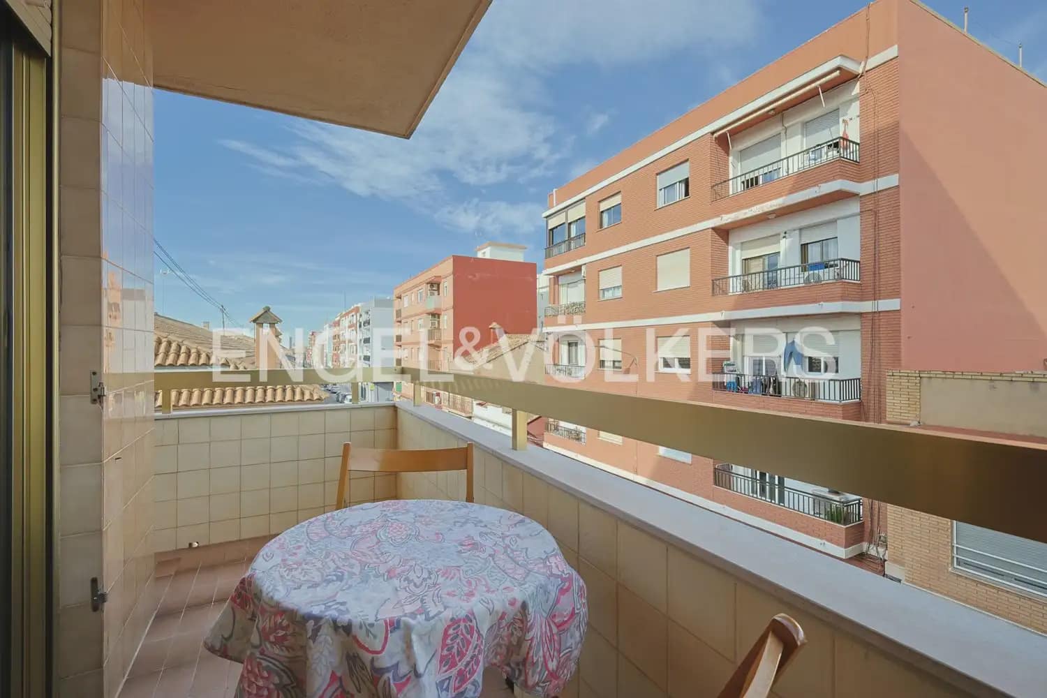 4 Zimmer Wohnung zu vermieten in Valencia Stadt - 1.300 € (Ref: 9986069)