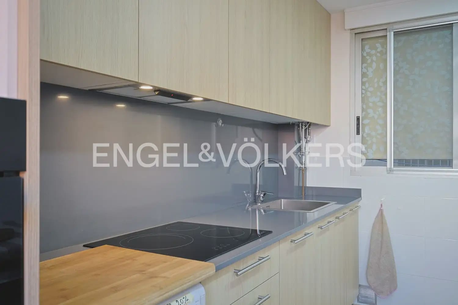4 Zimmer Wohnung zu vermieten in Valencia Stadt - 1.300 € (Ref: 9986069)