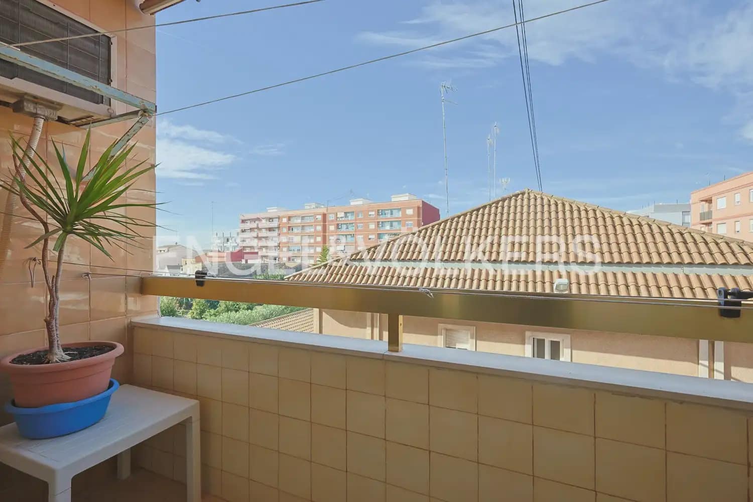 4 Zimmer Wohnung zu vermieten in Valencia Stadt - 1.300 € (Ref: 9986069)
