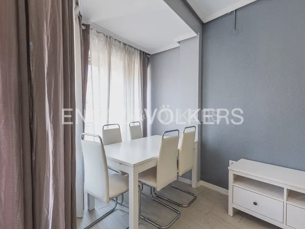 4 sypialnia Mieszkanie do wynajęcia w Lliria - 1 100 € (Ref: 9986168)