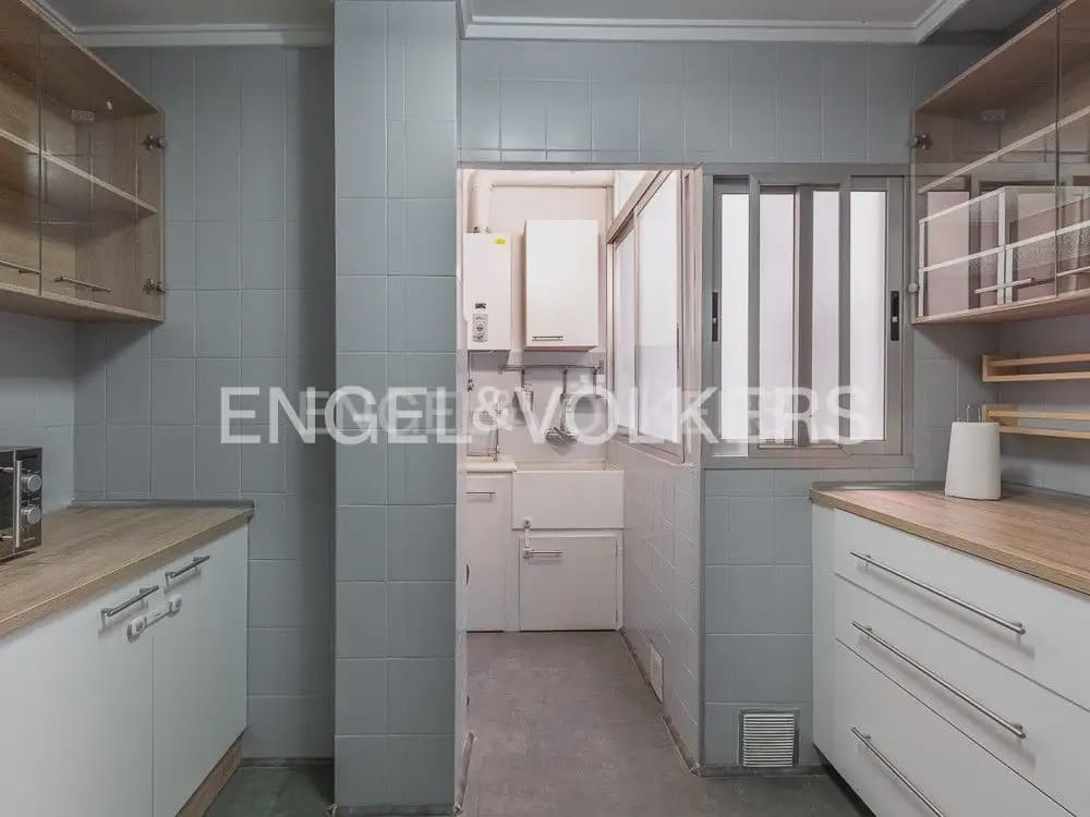 4 sypialnia Mieszkanie do wynajęcia w Lliria - 1 100 € (Ref: 9986168)