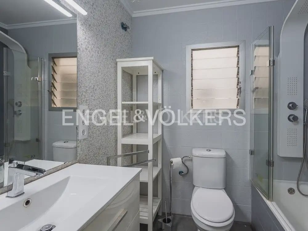 4 sypialnia Mieszkanie do wynajęcia w Lliria - 1 100 € (Ref: 9986168)